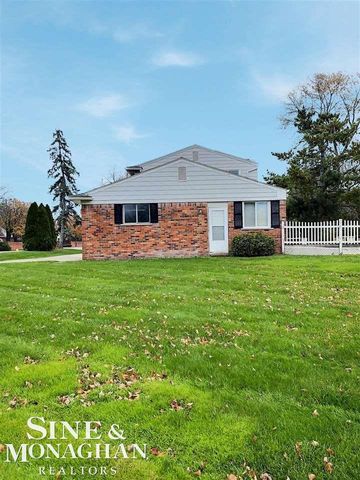 1007 Vernier Road, Grosse Pointe Woods, MI 48236