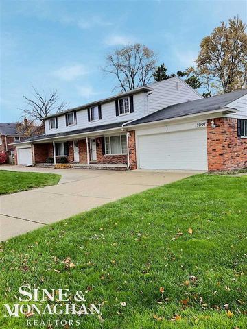1007 Vernier Road, Grosse Pointe Woods, MI 48236