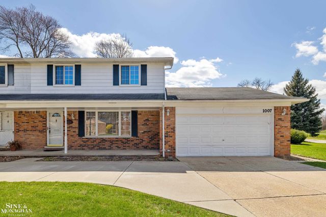 1007 Vernier Road, Grosse Pointe Woods, MI 48236