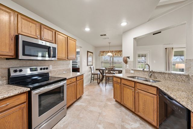 240 Half Moon Way, Runaway Bay, TX 76426