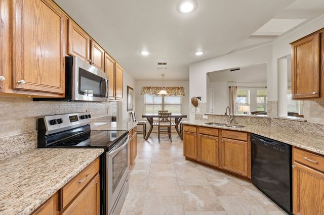 240 Half Moon Way, Runaway Bay, TX 76426