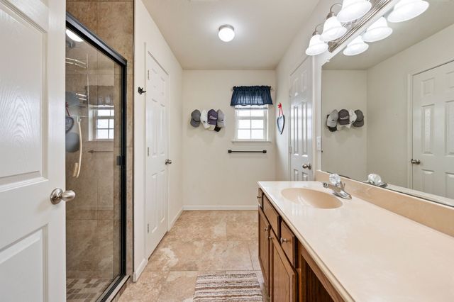 240 Half Moon Way, Runaway Bay, TX 76426