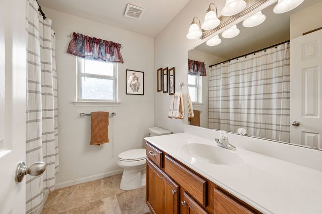 240 Half Moon Way, Runaway Bay, TX 76426