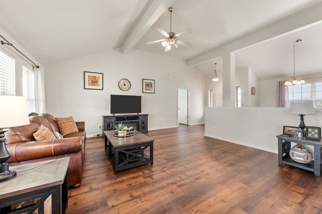 240 Half Moon Way, Runaway Bay, TX 76426