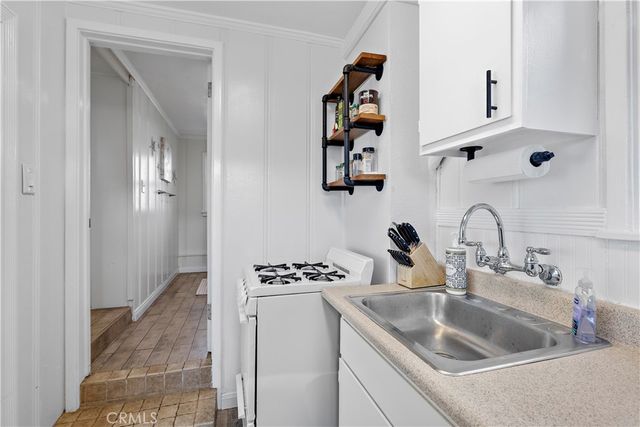 31692 3rd Avenue, Laguna Beach, CA 92651