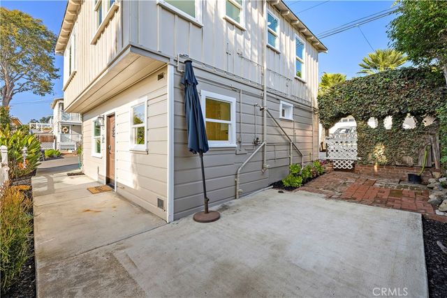 31692 3rd Avenue, Laguna Beach, CA 92651