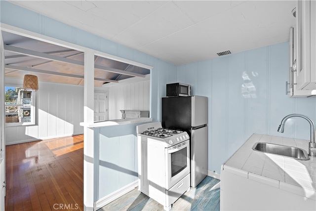 31692 3rd Avenue, Laguna Beach, CA 92651