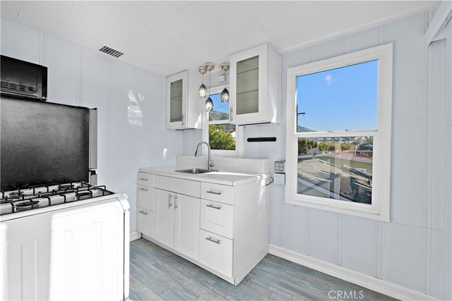 31692 3rd Avenue, Laguna Beach, CA 92651