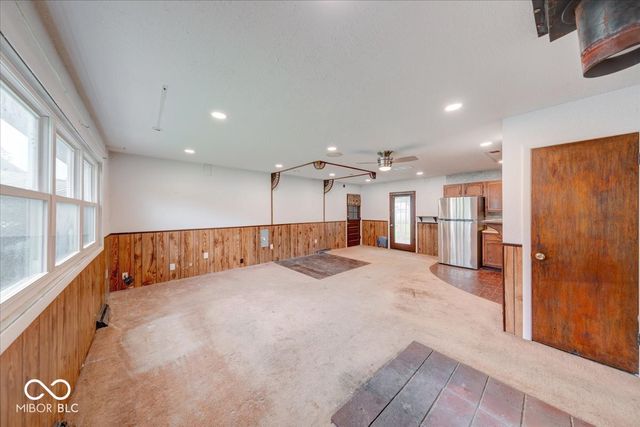 343 Pleasant Drive, Whiteland, IN 46184