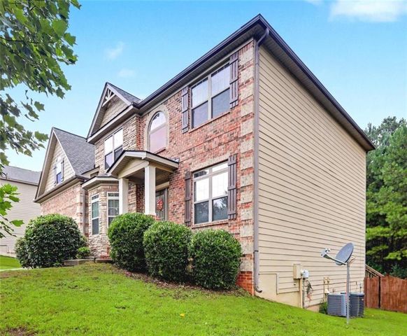 825 Belmar Pass, Fairburn, GA 30213