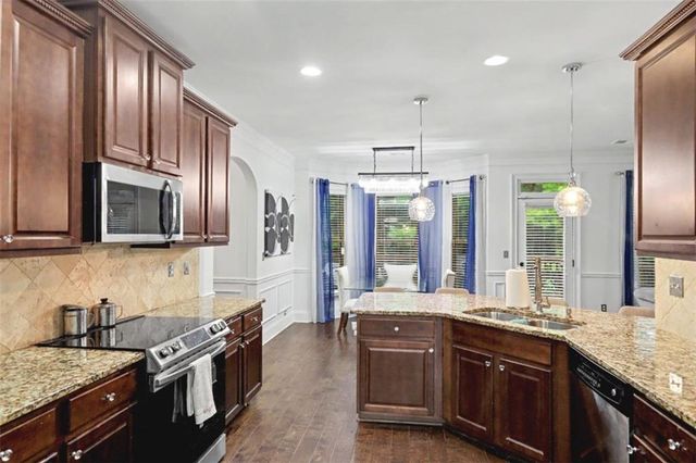 825 Belmar Pass, Fairburn, GA 30213