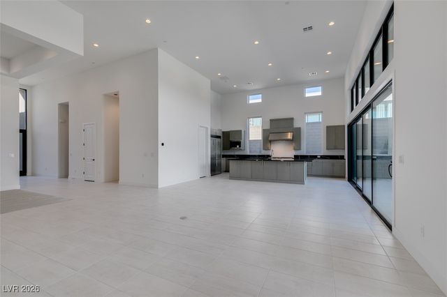 10710 Agate Cliffs Avenue, Las Vegas, NV 89135