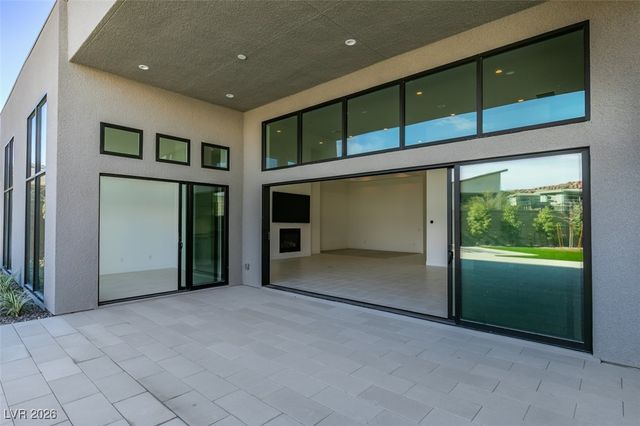 10710 Agate Cliffs Avenue, Las Vegas, NV 89135