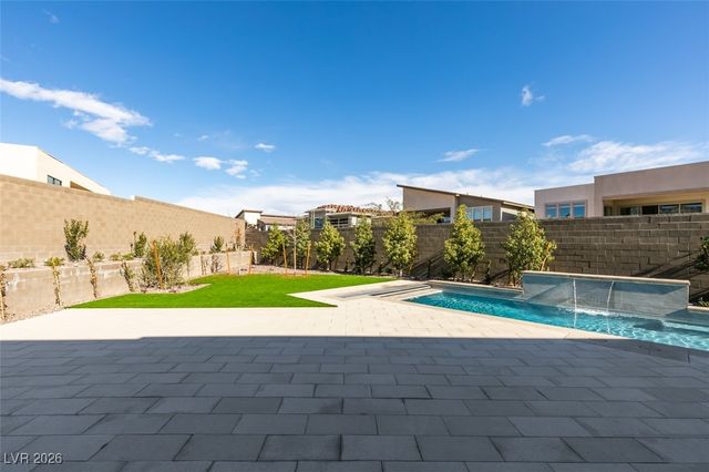 10710 Agate Cliffs Avenue, Las Vegas, NV 89135