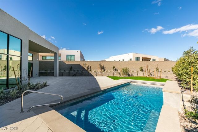 10710 Agate Cliffs Avenue, Las Vegas, NV 89135