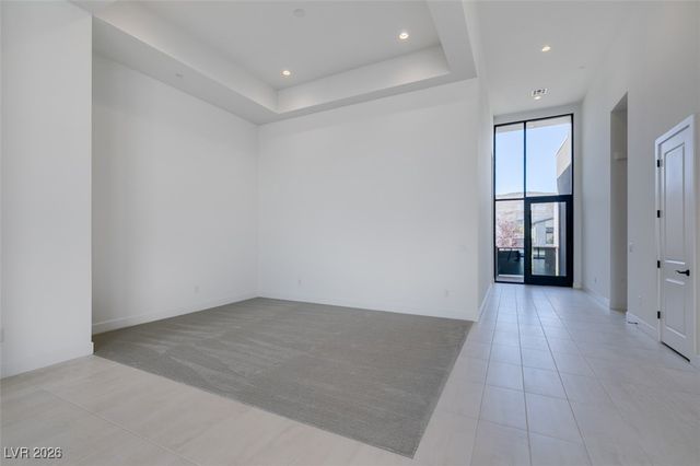 10710 Agate Cliffs Avenue, Las Vegas, NV 89135