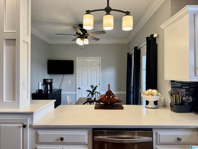 138 LELIA DRIVE, Warrior, AL 35180