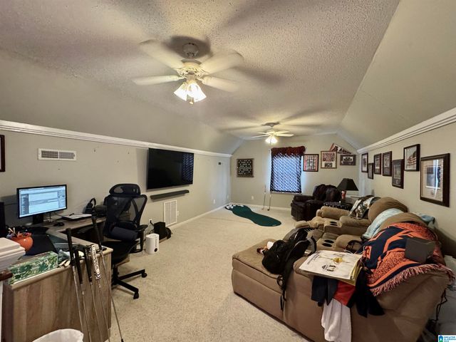 138 LELIA DRIVE, Warrior, AL 35180