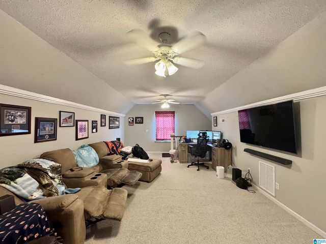 138 LELIA DRIVE, Warrior, AL 35180