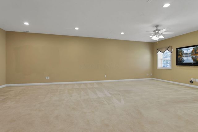 5747 Glendavon Place, Dublin, OH 43016