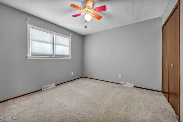 5770 N Crossview Road, Seven Hills, OH 44131