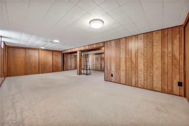 5770 N Crossview Road, Seven Hills, OH 44131