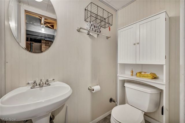 5770 N Crossview Road, Seven Hills, OH 44131