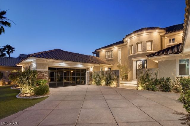 10736 Penhurst Way, Las Vegas, NV 89135