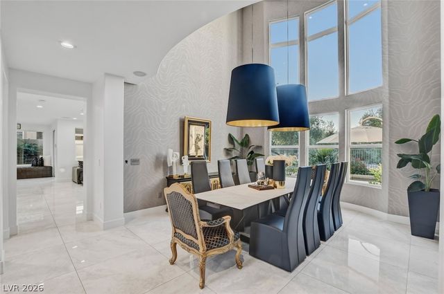 10736 Penhurst Way, Las Vegas, NV 89135