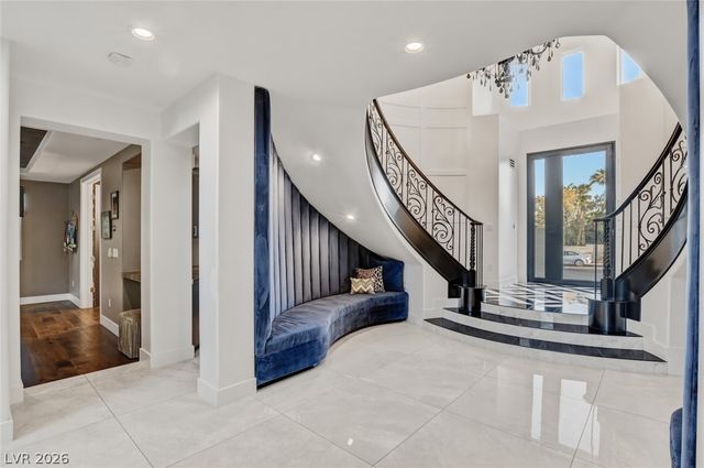 10736 Penhurst Way, Las Vegas, NV 89135