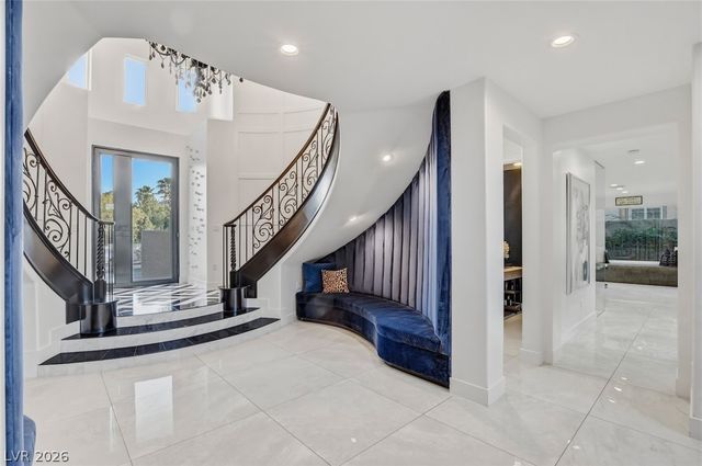 10736 Penhurst Way, Las Vegas, NV 89135