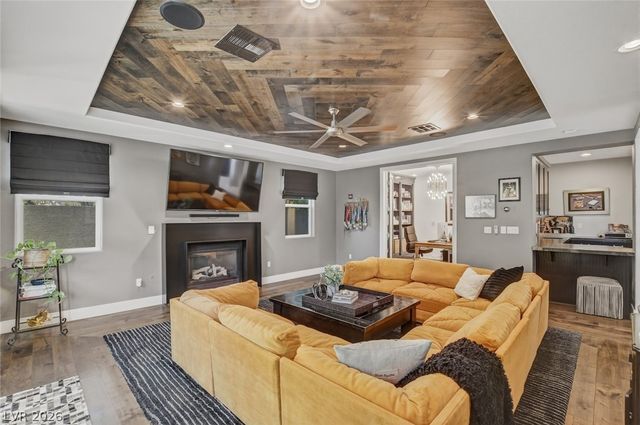 10736 Penhurst Way, Las Vegas, NV 89135