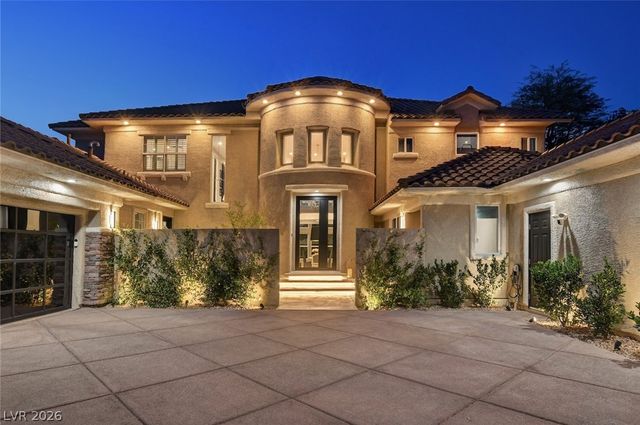 10736 Penhurst Way, Las Vegas, NV 89135