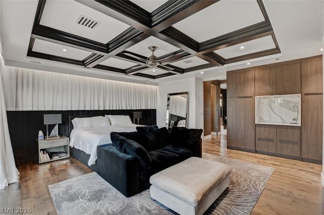 10736 Penhurst Way, Las Vegas, NV 89135