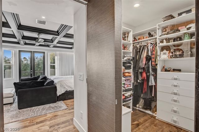 10736 Penhurst Way, Las Vegas, NV 89135