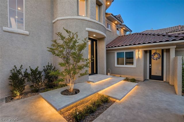 10736 Penhurst Way, Las Vegas, NV 89135