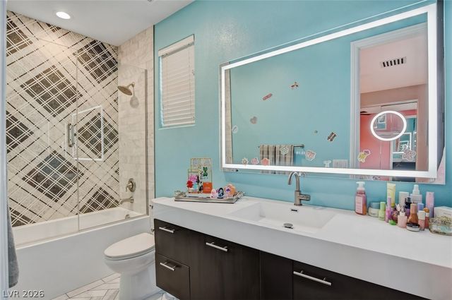 10736 Penhurst Way, Las Vegas, NV 89135