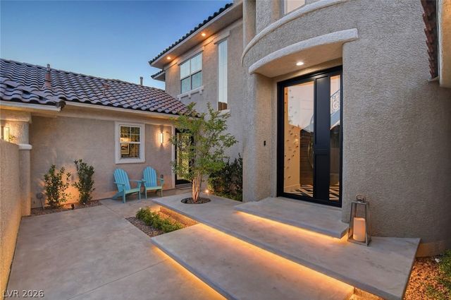10736 Penhurst Way, Las Vegas, NV 89135