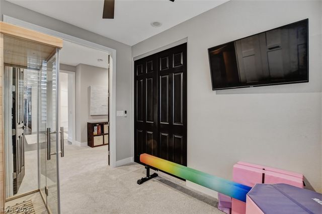 10736 Penhurst Way, Las Vegas, NV 89135