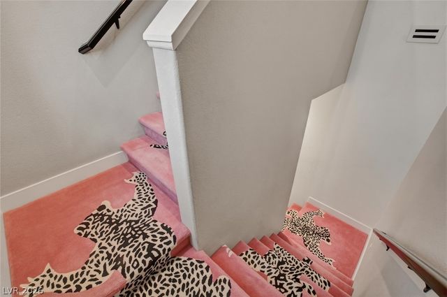 10736 Penhurst Way, Las Vegas, NV 89135