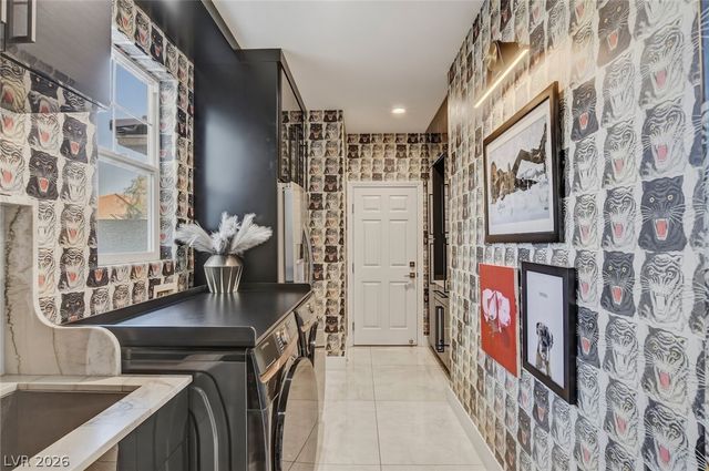 10736 Penhurst Way, Las Vegas, NV 89135