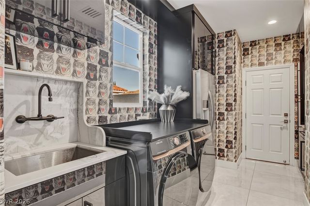 10736 Penhurst Way, Las Vegas, NV 89135