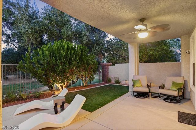 10736 Penhurst Way, Las Vegas, NV 89135