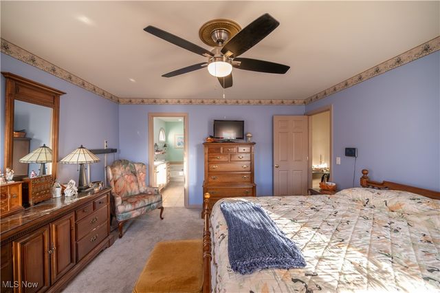 8550 Ivy Hills Drive 15, Poland, OH 44514