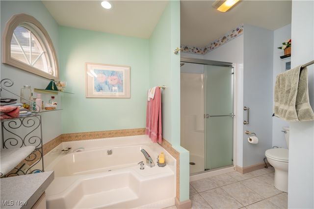 8550 Ivy Hills Drive 15, Poland, OH 44514