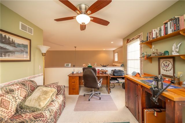 8550 Ivy Hills Drive 15, Poland, OH 44514