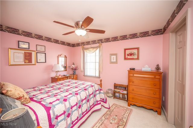 8550 Ivy Hills Drive 15, Poland, OH 44514