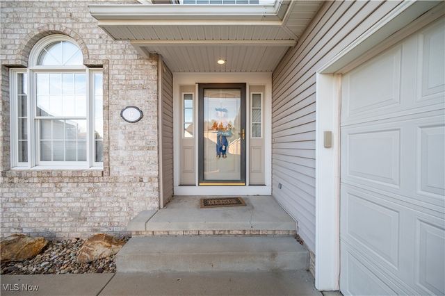 8550 Ivy Hills Drive 15, Poland, OH 44514