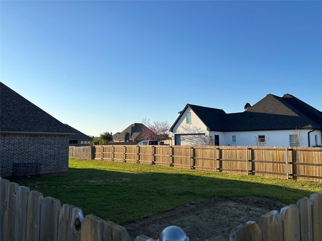 101 Wentz Drive, Stonewall, LA 71078