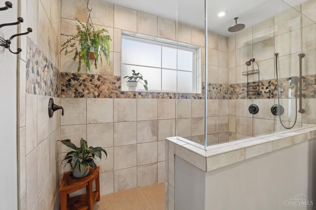 4986 Concorde Alley, Blue Ash, OH 45242